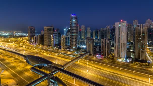 Μαρίνα του Ντουμπάι ουρανοξύστες κορυφαία Αεροφωτογραφία πριν την Ανατολή από Jlt Ντουμπάι νύχτα μέρα timelapse, Ηνωμένα Αραβικά Εμιράτα. — Αρχείο Βίντεο