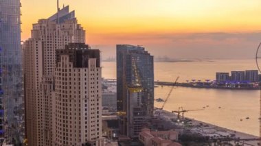 Gece timelapse günbatımı hava gün sonra JBR ve Dubai marina