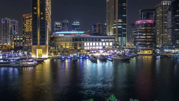 Aerial Vew Dubai Marina Med Shoping Mall Restauranger Torn Och — Stockfoto