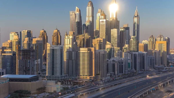 Dubai Marina Torres Durante Puesta Del Sol Timelapse Aéreo Emiratos —  Fotos de Stock