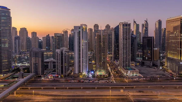 Dubai Marina Con Tráfico Sheikh Zayed Panorama Carretera Día Noche —  Fotos de Stock