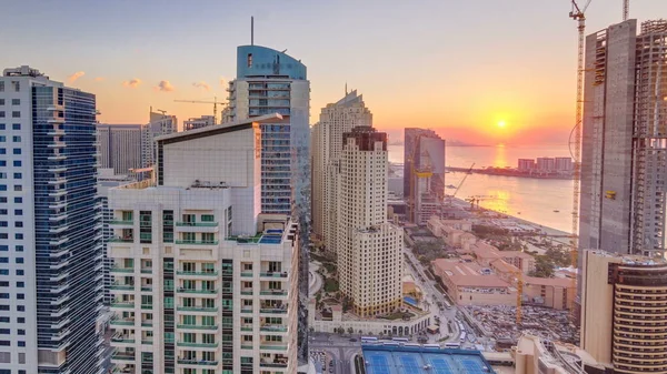 Naplemente Légi Timelapse Jbr Dubai Marina Modern Tornyok Felhőkarcolók Forgalom — Stock Fotó