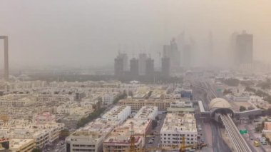 Kum fırtınası timelapse sırasında Dubai cityscape