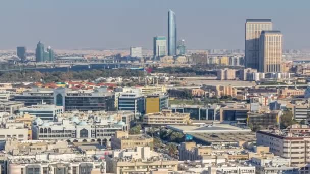 Luchtfoto van buurt Deira met typische gebouwen timelapse, Dubai, Verenigde Arabische Emiraten — Stockvideo