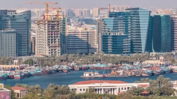 Vista aérea del barrio Deira con edificios típicos timelapse, Dubai, Emiratos Árabes Unidos — Vídeos de Stock