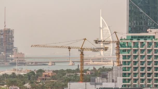 Luchtfoto van het strand in Jbr timelapse in Dubai, VAE — Stockvideo