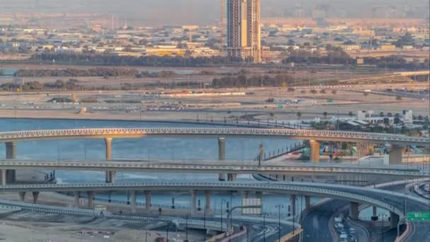 Dubai Creek Limanı'nın yakınında inşaat ve kavşak hava zaman atlamalı. Dubai - Bae. — Stok video