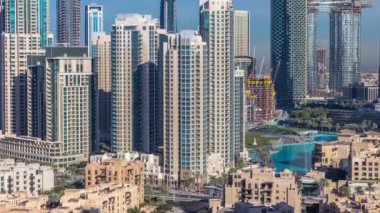 Modern mimariile Dubai şehir merkezinde güzel silueti.