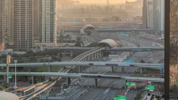 Dubai Yachthafen und jlt bei Sonnenuntergang Luftaufnahme von Wolkenkratzern in Dubai, uae. — Stockvideo