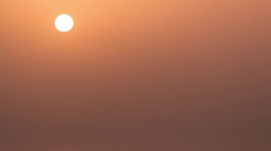 Gün batımı saatinde güneş yakın çekim