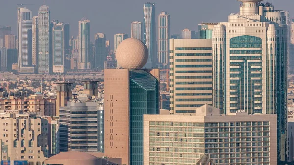 Vista aérea del barrio Deira con edificios típicos timelapse, Dubai, Emiratos Árabes Unidos —  Fotos de Stock