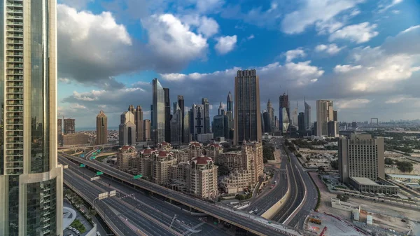 Skyline зображення будинків Шейха Заєда та Difc timelapse в Дубаї, ОАЕ. — стокове фото