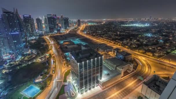 Jumeirah Lake Towers woonwijk lucht nacht timelapse in de buurt van Dubai Marina — Stockvideo