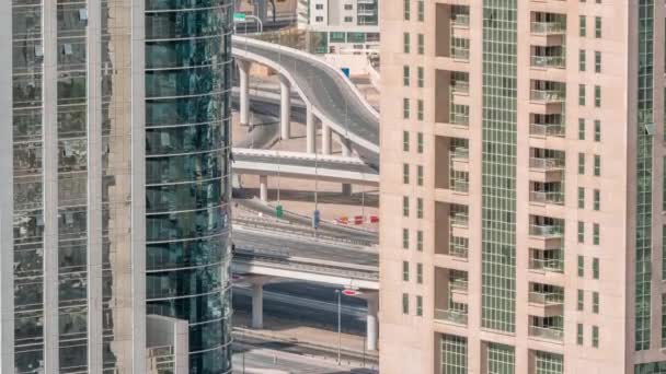 Edificios residenciales y de oficinas en Jumeirah lago torres distrito timelapse en Dubai — Vídeos de Stock