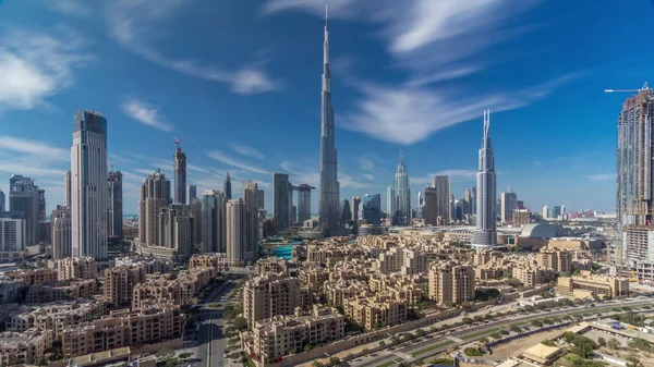 Dubai Downtown skyline timelapse met Burj Khalifa en andere torens Panoramique uitzicht vanaf de top in Dubai — Stockfoto