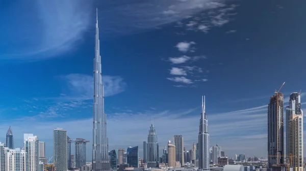 Dubai Downtown skyline timelapse con Burj Khalifa e altre torri vista paniramica dall'alto a Dubai — Foto Stock