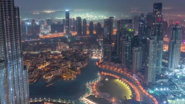 Amazing Flygfoto över Dubai Downtown skyskrapor natt till dag Timelapse, Dubai, Förenade Arabemiraten — Stockvideo