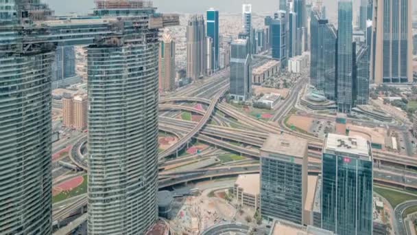 Дубайський міжнародний фінансовий центр район з сучасними хмарочосами — стокове відео