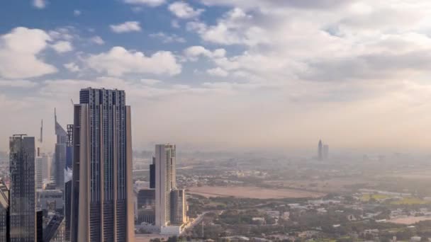 Dubai International Financial Centre distrito con rascacielos modernos timelapse — Vídeos de Stock