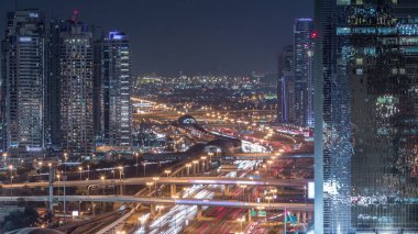 Dubai Marina ve Jlt havadan gece timelapse Dubai, Bae gökdelenlerin üst görünümü.