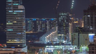 Palm Jumeirah gece timelapse Dubai medya şehir gökdelenler ve şantiye, Dubai, Birleşik Arap Emirlikleri