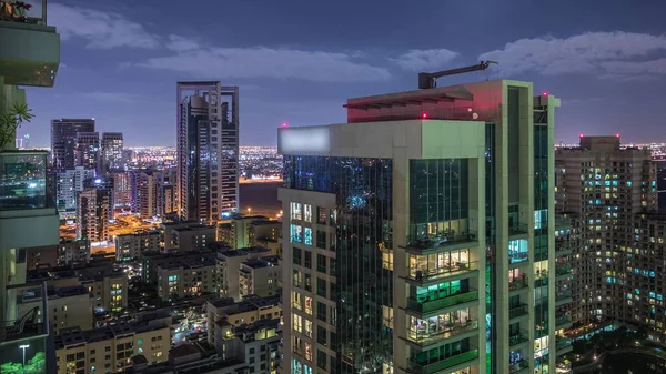 Quartiere verde vista aerea da timelapse notte superiore . — Foto Stock