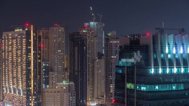 Muhteşem Dubai marinası ve Jlt gökdelenlerinin çatı manzarası havadan timelapse, Dubai, Birleşik Arap Emirlikleri
