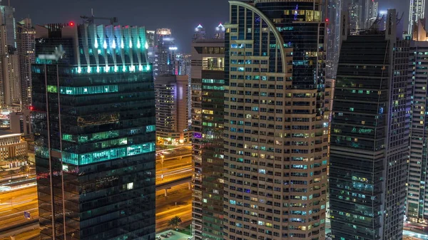 Jumeirah Lake Towers Residential District antena nocna timelapse w pobliżu Dubai Marina — Zdjęcie stockowe