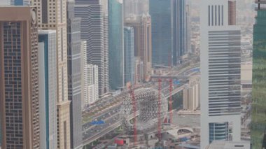 Dubai 'nin bir sonraki ikonik binası Geleceğin Havadan Bakış Müzesi' nin inşaat alanı..