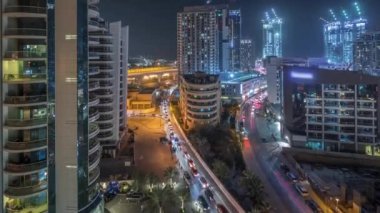 Dubai Marina gökdelenleri ve gezinti güvertesi gece zaman çizelgesi, Dubai, Birleşik Arap Emirlikleri