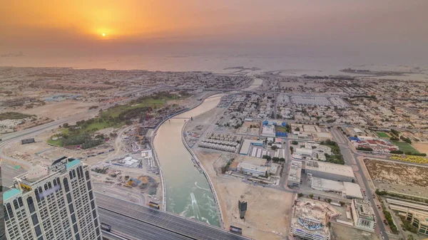 Panorama a letecký pohled na pobřeží Dubaj při západu slunce, Spojené arabské emiráty — Stock fotografie