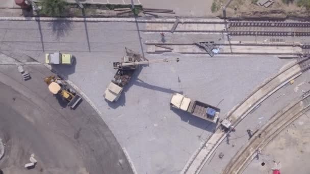 Ombyggnad av vägar med spårkorsning, byggarbetsplats — Stockvideo