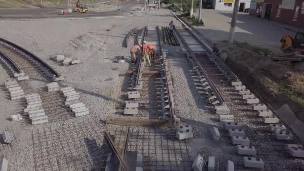 有轨电车交叉口、建筑工地的道路重建 — 图库视频影像