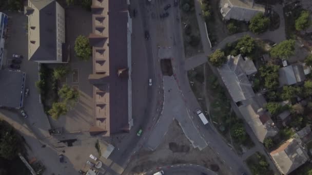 Straßensanierung mit Straßenbahnkreuzung, Baustelle — Stockvideo