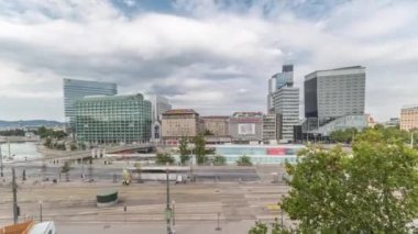Schwedenplatz, Viyana 'nın orta kesiminde, Tuna Kanalı' nda bulunan bir meydan.