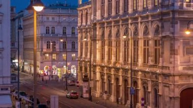 Avusturya, Viyana 'daki Wiener Staatsoper hava gününden geceye güzel bir manzara
