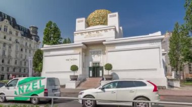 Secession Binası zaman atlamalı hiperhız sergi salonu. Viyana, Avusturya.