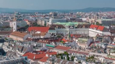 St. Stephens Katedrali 'nin güney kulesinden Viyana' nın panoramik hava manzarası.