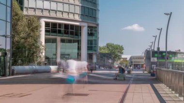 Donaustadt Tuna Şehri zaman çizelgesi, Viyana, Avusturya 'da gökdelenleri ve iş merkezleri bulunan modern bir semttir..