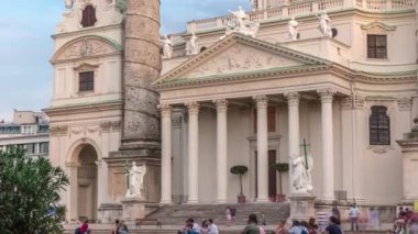 Avusturya, Viyana 'da Karlsplatz Meydanı' nda Karlskirche.