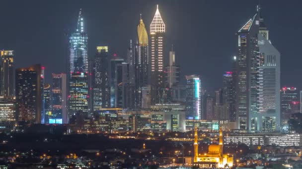 Dubai şehrinin ritmi, gece vakitlerinde... — Stok video