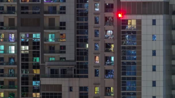Światła z okien biur w Dubai Aerial Timelapse — Wideo stockowe
