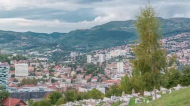 Saraybosna 'daki Eski Yahudi mezarlığının panoraması