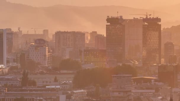 Paisaje urbano aéreo panorámico del centro histórico de Sarajevo timelapse — Vídeo de stock