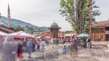Bosna-Hersek 'in eski Saraybosna kentinde bulunan Sebilj çeşmesinin zamanlaması aşırı hızlandı.