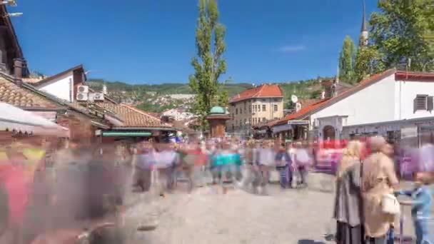 Bosna-Hersek 'in eski Saraybosna kentinde bulunan Sebilj çeşmesinin zamanlaması aşırı hızlandı. — Stok video