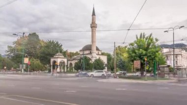 Ali Paşa Camii 'nin zamanlaması Saraybosna' daki kavşakta trafik yüzünden aşırı hızlandı