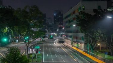 Singapur 'daki eski Hill Caddesi Polis Merkezi tarihi binası gece gündüz.