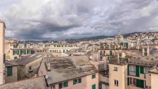 Vista panorâmica aérea da cidade europeia Génova timelapse de cima de bairros antigos do centro histórico, Ligúria, Itália — Vídeo de Stock