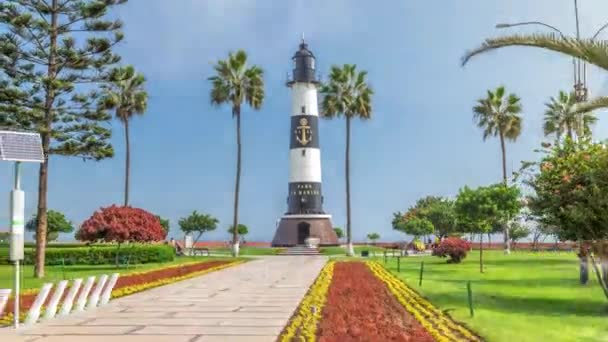 Monumento al faro nel parco dell'amore di Miraflores iperlapse timelapse. Lima, Perù — Video Stock